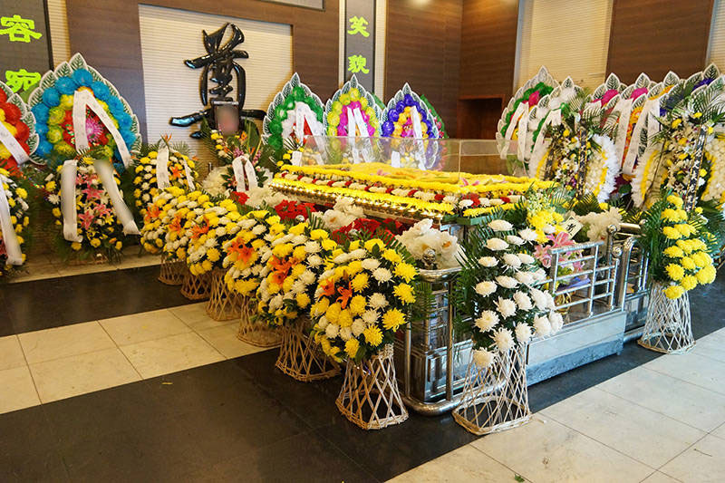 市民选择白事服务一条龙时应该注意哪些问题 市民选择白事服务一条龙时应该注意哪些问题