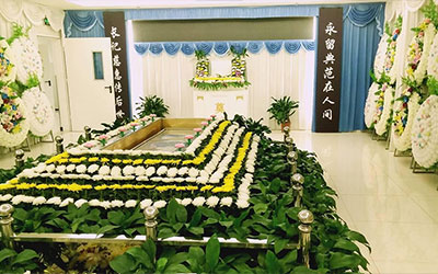 如何评估一家白事一条龙服务机构的综合能力和服务水平？