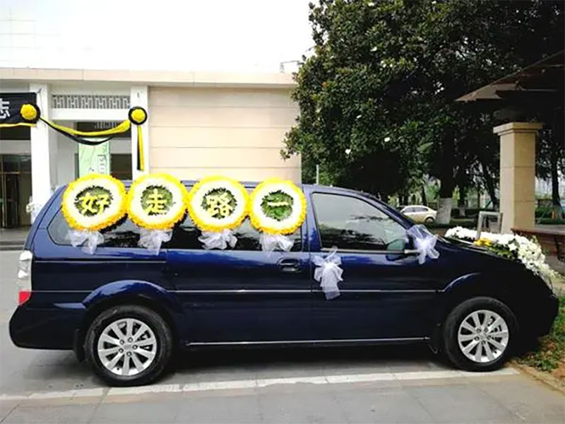 昆明灵车接运遗体具体怎么收费