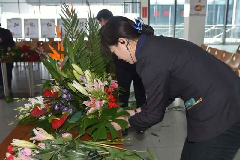 白事一条龙服务中的悼词和挽联是否由服务机构提供 白事一条龙服务中的悼词和挽联是否由服务机构提供