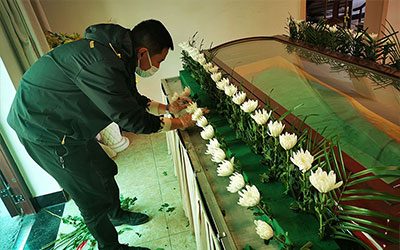 殡葬服务公司是否提供个性化定制的葬礼仪式？