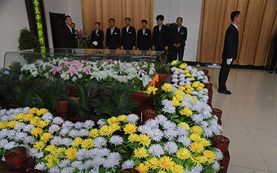 如何了解殡葬服务公司的信誉和口碑？