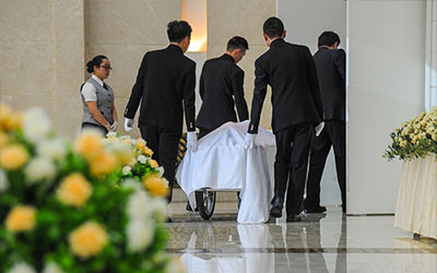 赋予逝者尊严，给予生者慰藉：昆明殡葬服务的核心价值与目标