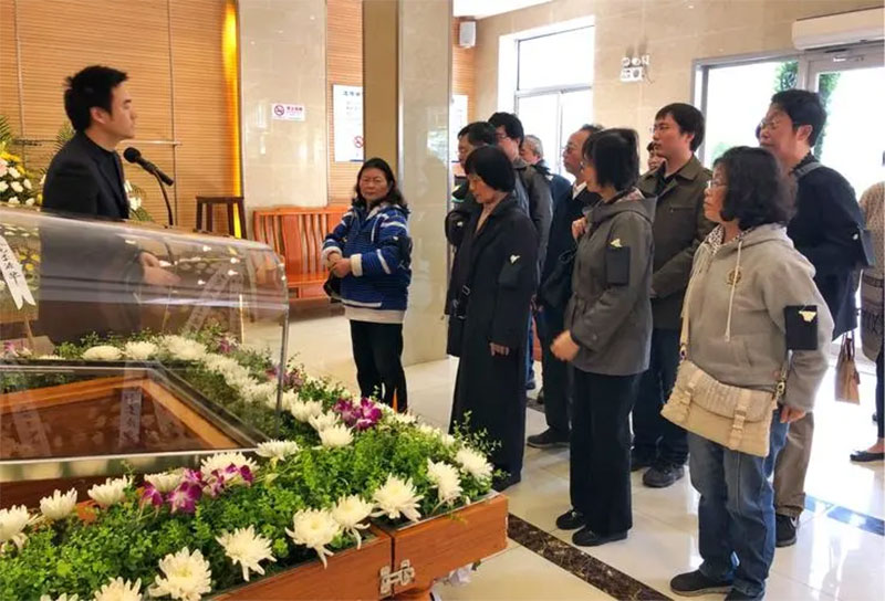 传统葬俗中的家庭灵堂布置要注意什么 传统葬俗中的家庭灵堂布置要注意什么