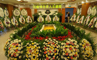 丧葬一条龙包括什么项目？丧葬一条龙服务包括骨灰盒吗？