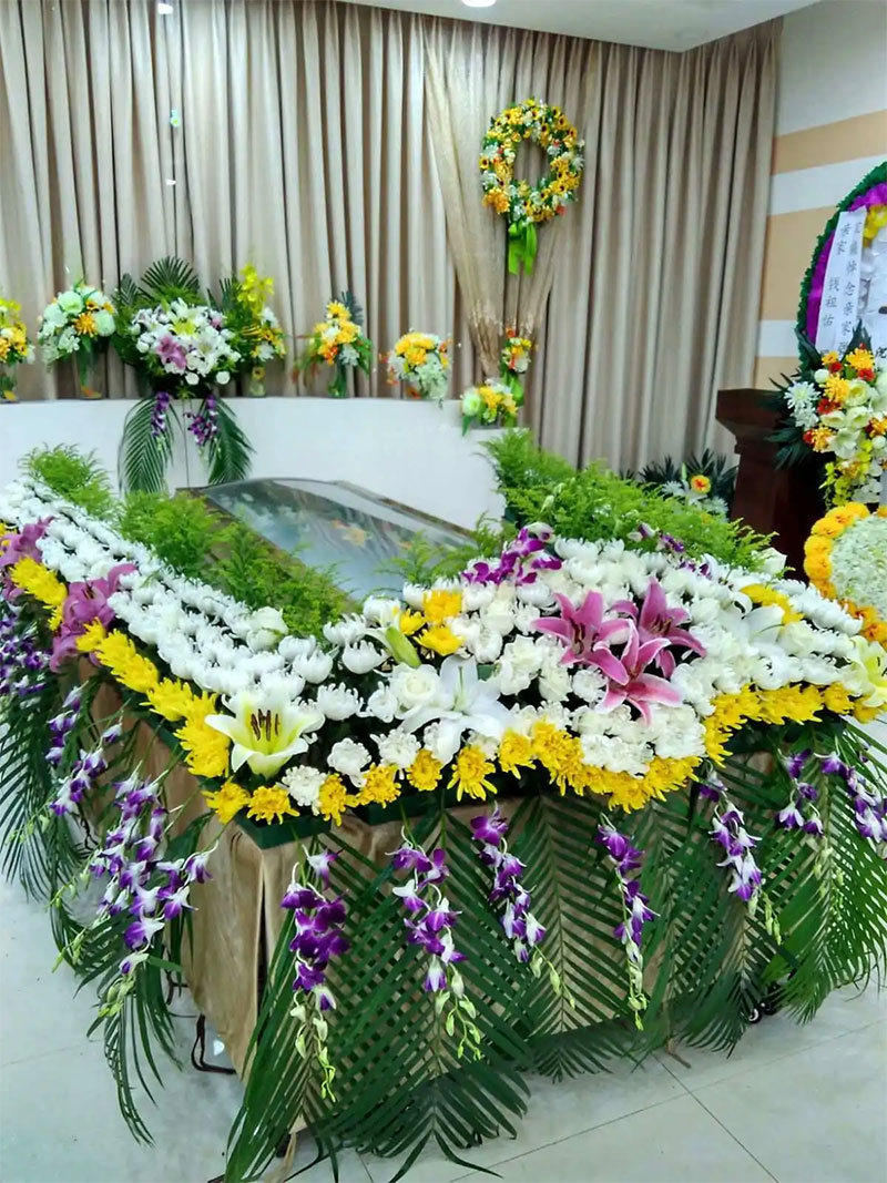 在哪里可以查殡葬一条龙服务价格表?在昆明办普通的一条龙需要多少钱? 在哪里可以查殡葬一条龙服务价格表?在昆明办普通的一条龙需要多少钱?