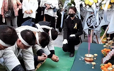 安葬择日及丧葬习俗