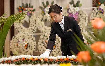 如何提前预约殡葬一条龙服务呢？