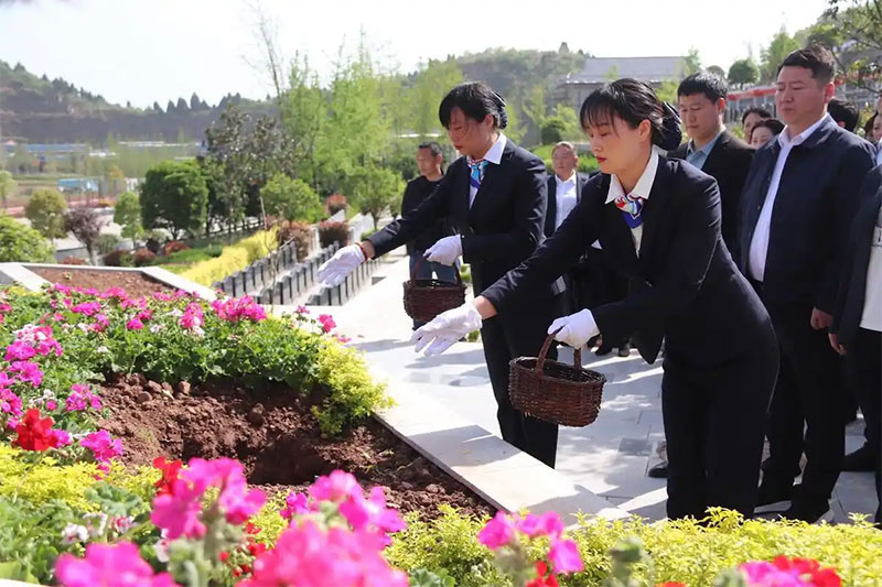 亲人离世后,如何妥善处理后事 亲人离世后,如何妥善处理后事