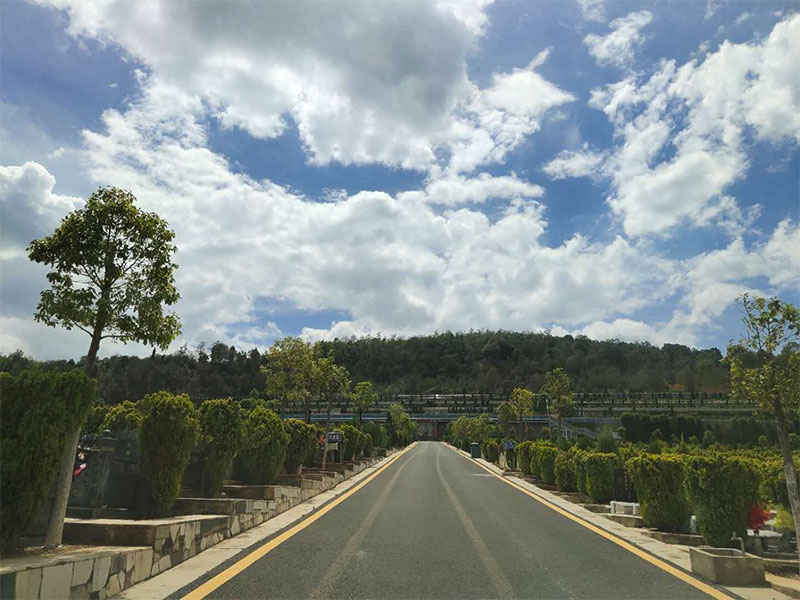 昆明观音山公墓