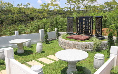 昆明公墓销售排行，青龙艺术陵园墓型欣赏，专车接送参观联系：18313771138