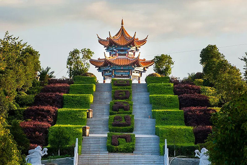 昆明抚仙湖人文纪念园公墓环境