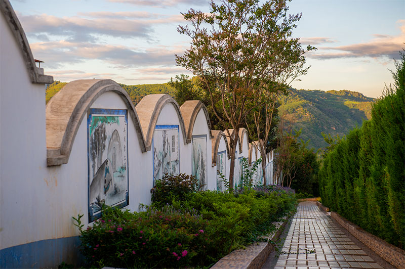 昆明抚仙湖人文纪念园公墓环境